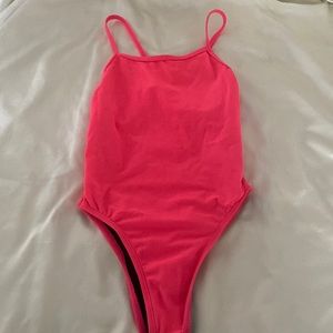 hot pink jolyn perry one piece swimsuit size 28